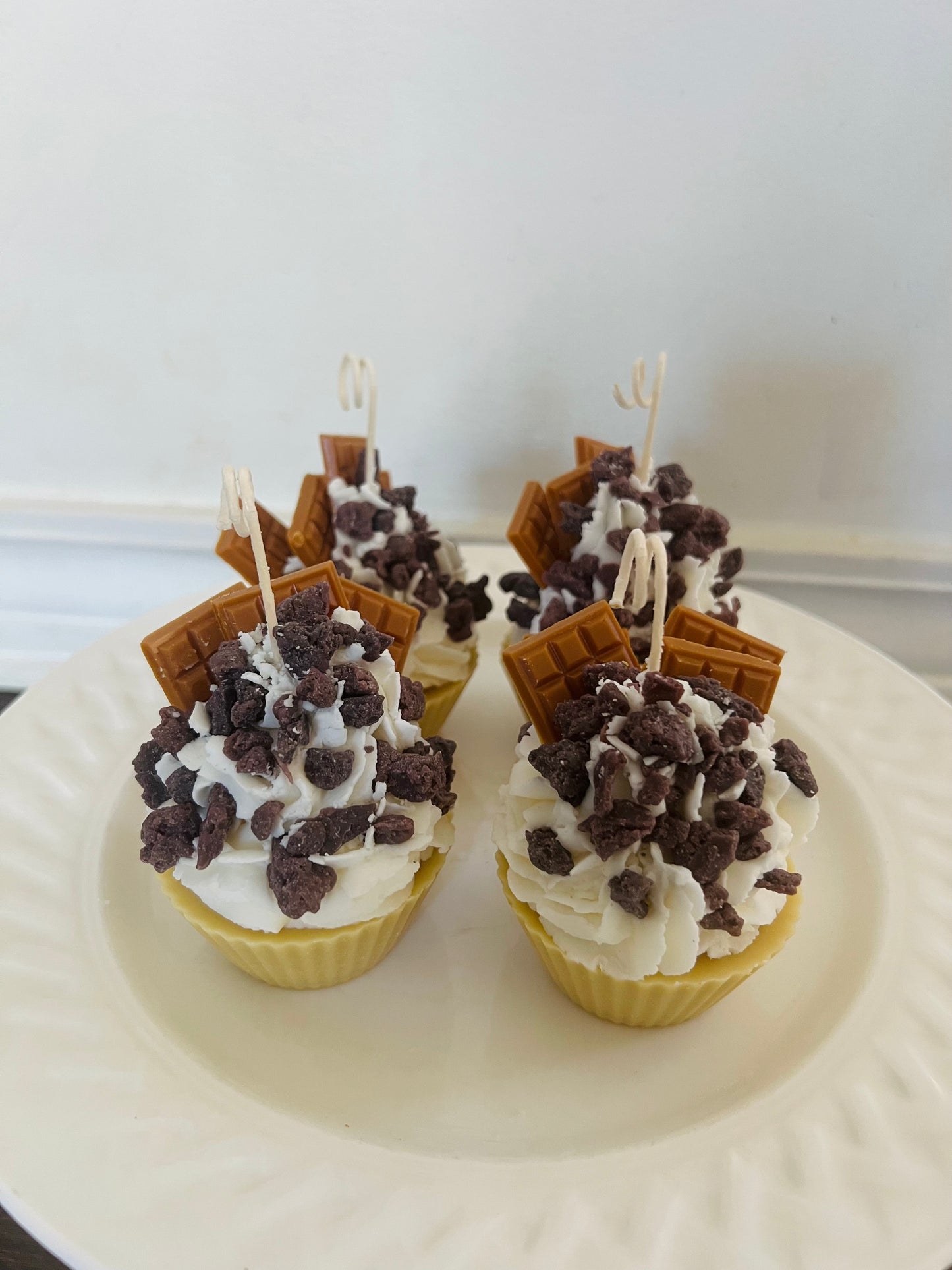 Vanilla Buttercrunch Crumble Cupcake Candles